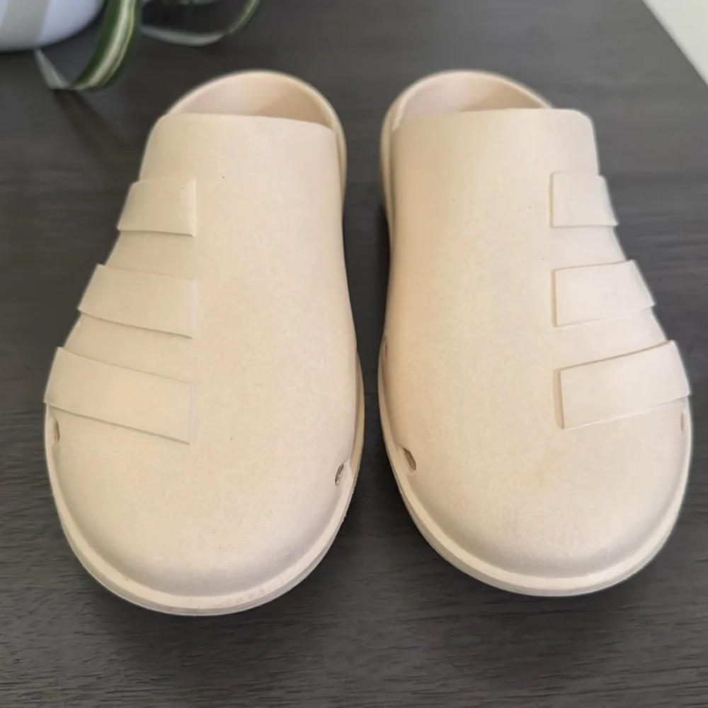 Adidas Adicane Clog Sand Beige Slides /Sandals Men Size 8